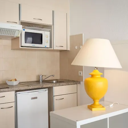 Appartement Climatise, Centre-ville, Proche Plage, Wifi - Fr-1-466a-54 *