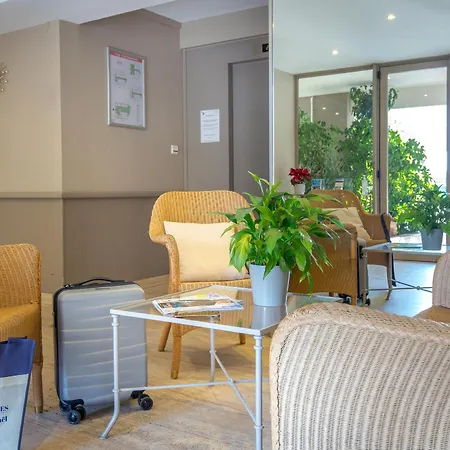 Climatise, Centre-ville, Proche Plage, Wifi - Fr-1-466a-54 * Saint-Raphael (Var)